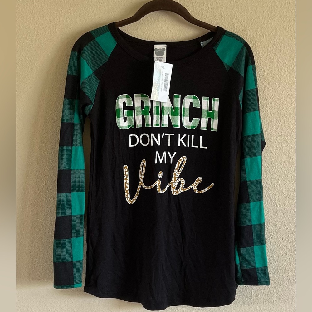 New! Boutique Xmas graphic tee